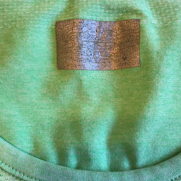 Athleta short sleeve work out top - Picture 4 of 6